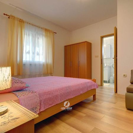 Apartment Mladenka Póla Kültér fotó