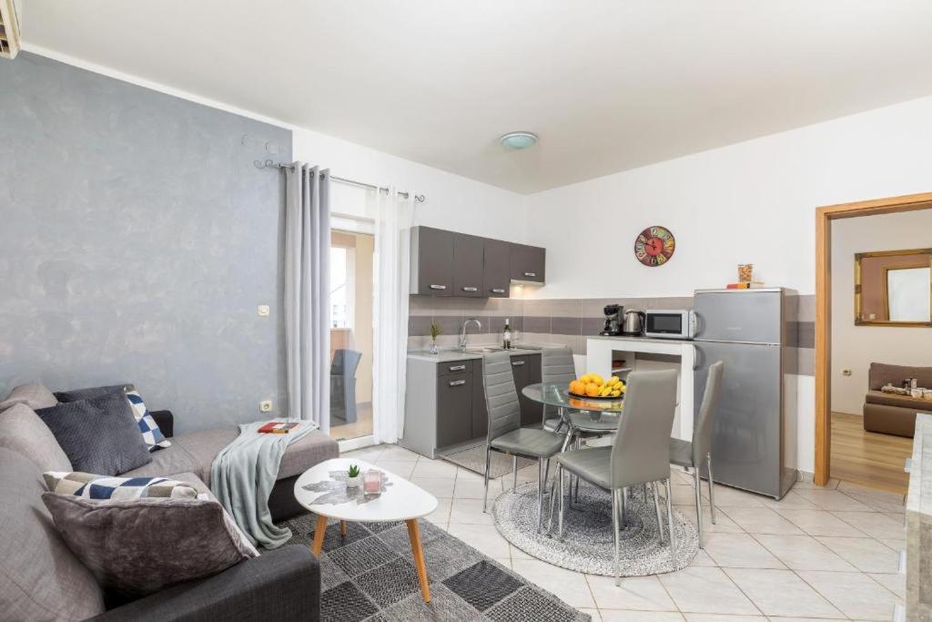 Apartment Mladenka Póla Kültér fotó