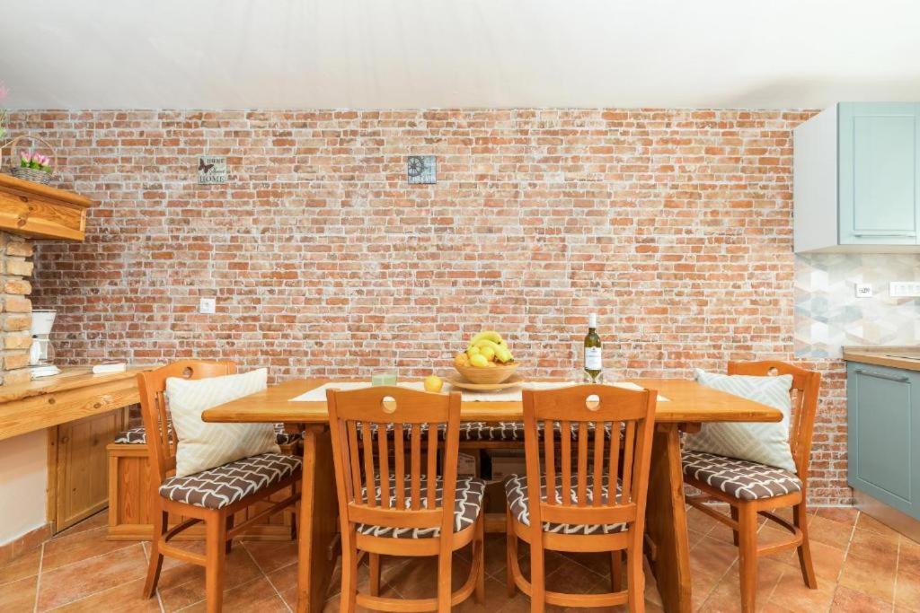 Apartment Mladenka Póla Kültér fotó