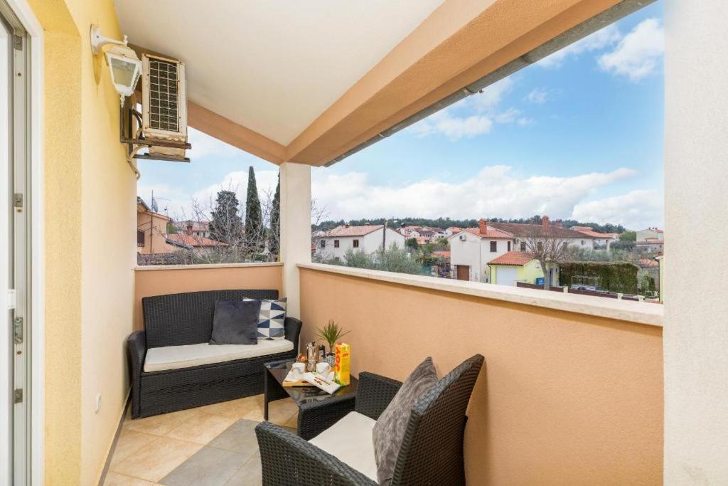 Apartment Mladenka Póla Kültér fotó