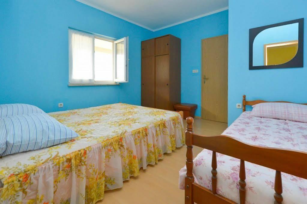 Apartment Mladenka Póla Kültér fotó