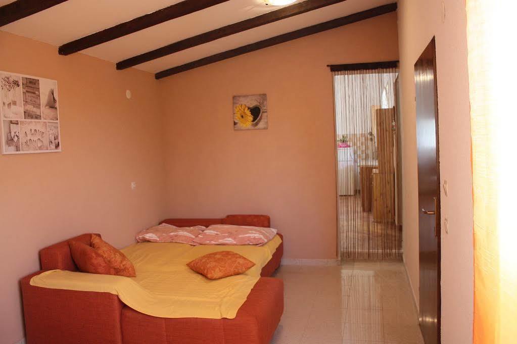Apartment Mladenka Póla Kültér fotó