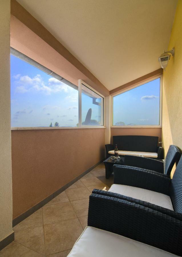 Apartment Mladenka Póla Kültér fotó