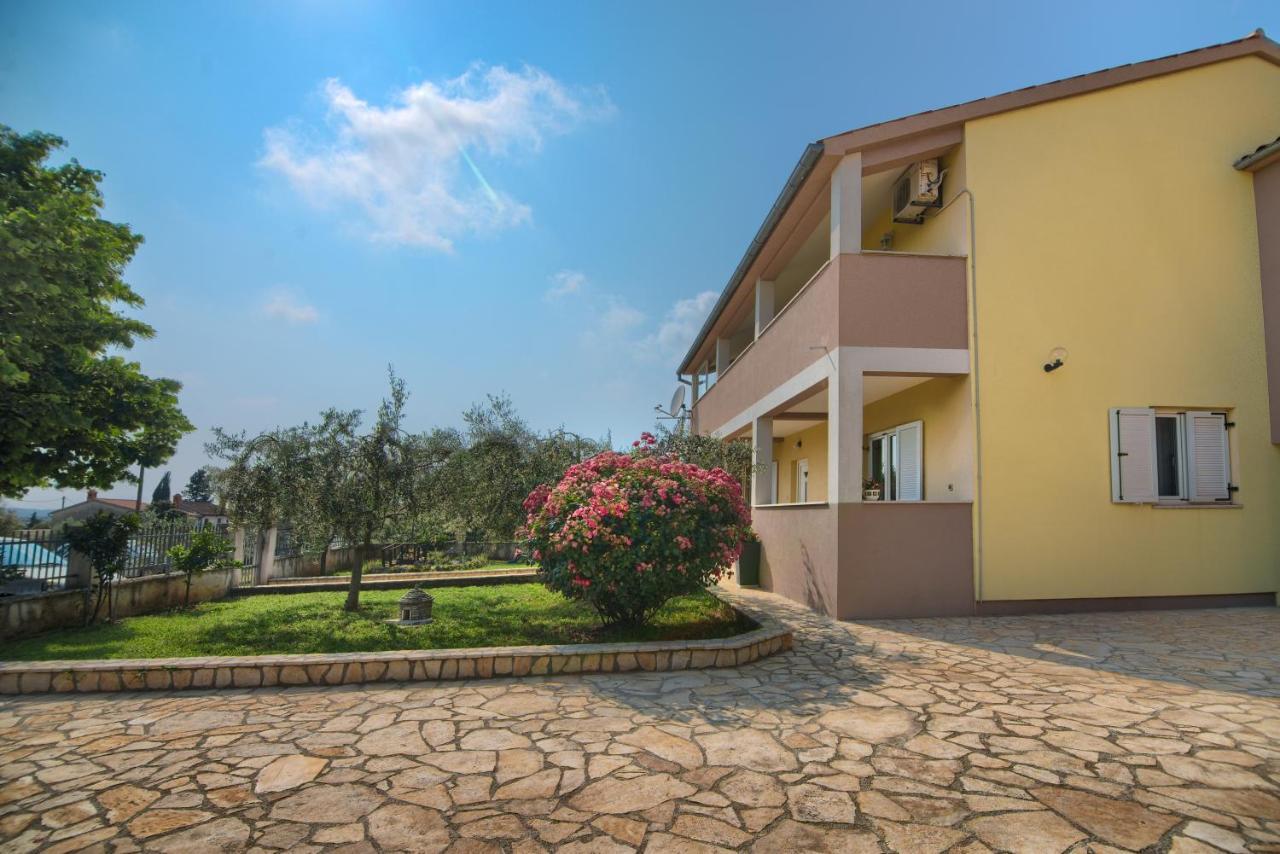 Apartment Mladenka Póla Kültér fotó