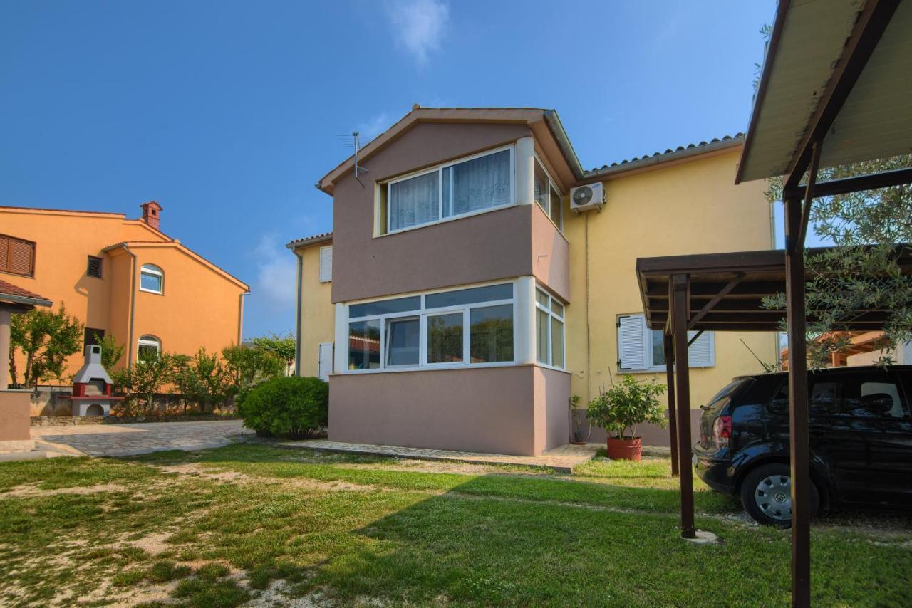 Apartment Mladenka Póla Kültér fotó